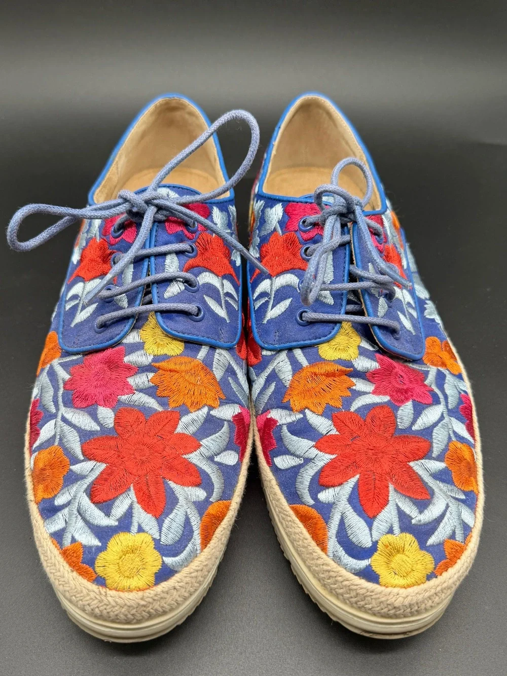 Vaneli Sport Floral Embroidered Sneakers Espadrille Boho Size 9.5 M